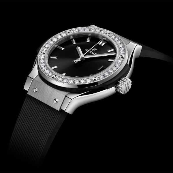 Hublot Classic Fusion Titanium Diamond 33mm Watch 581.NX.1470.RX.1104