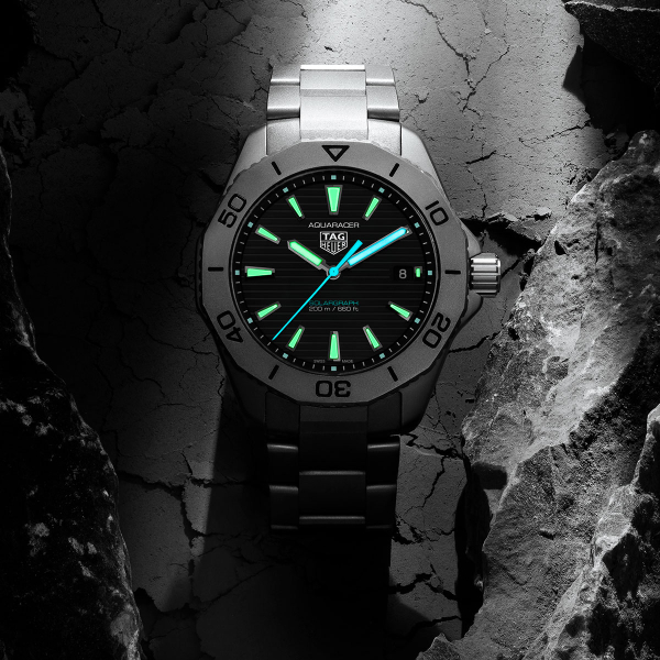 TAG Heuer Aquaracer Solargraph 40mm Titanium Watch 